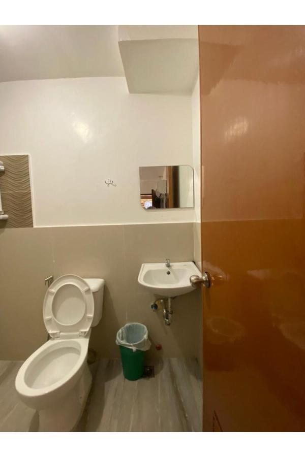Hotel E Relaxed Haven Transient House à Pasay Extérieur photo